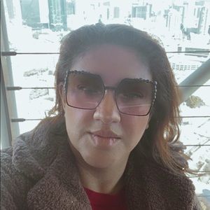 Meet your Posher, Angelica